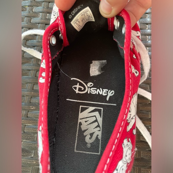 Vans 101 Dalmatians RARE Disney Low Profile Sneakers Lace Up Women’s 7 - Picture 8 of 9